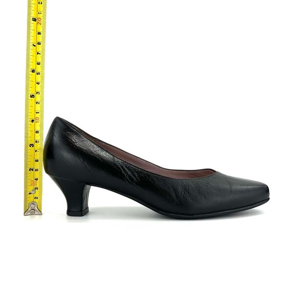 BeautiFeel Kitten Heel Pump Size 7.5 Black Leather Cushioned Antislip Almond Toe - Picture 8 of 16